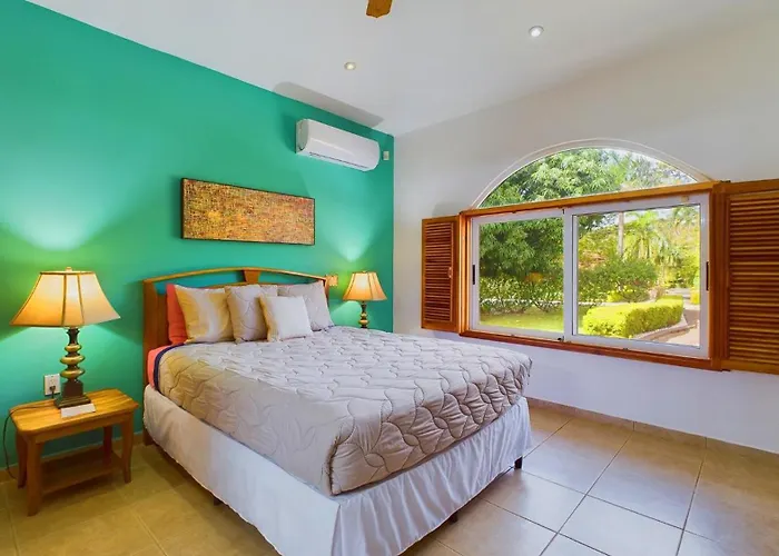 Casa Tropical, Spacious 3 Bedroom * Brasilito