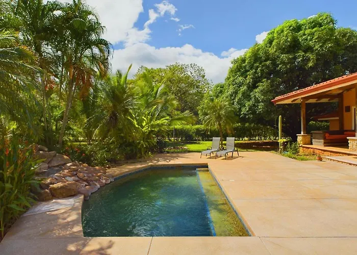 Casa Tropical, Spacious 3 Bedroom Сasa de vacaciones *