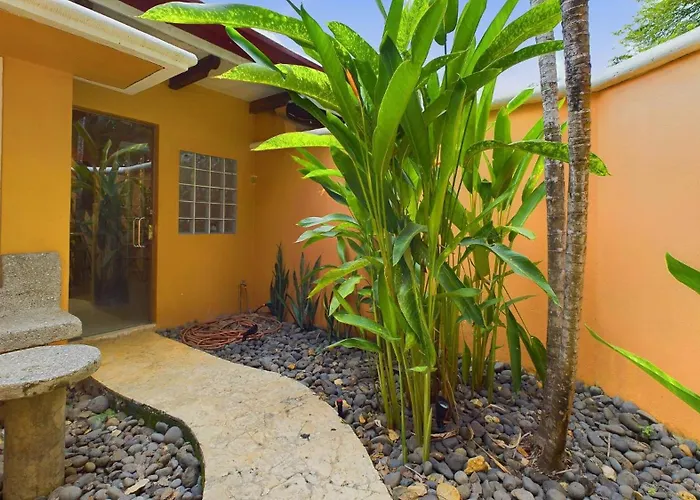 Casa Tropical, Spacious 3 Bedroom Сasa de vacaciones *